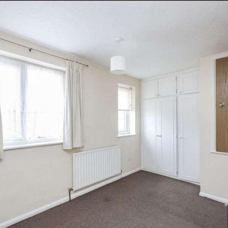 Royal Lane, Yiewsley, West Drayton, UB7 - Photo 3
