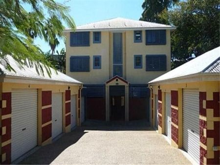 DON'T MISS OUT ON THIS BEAUTIFUL UNIT!! - Photo 5