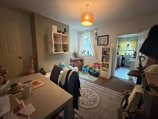 2 bedroom property to rent - Photo 1