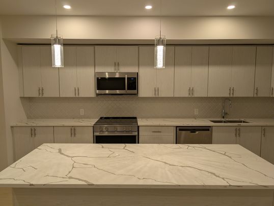 For Lease - 812 Star Private, Kanata, Ontario - Photo 1