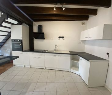 Location Appartement 3 pièces 75m² - Photo 3