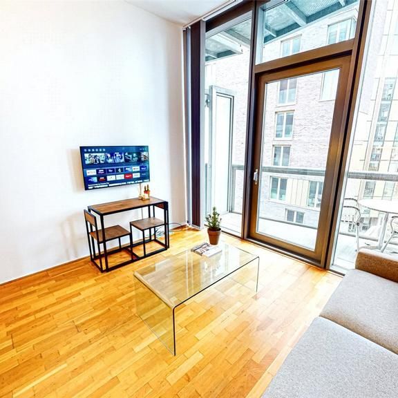 Studio to rent - Photo 1