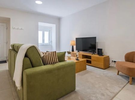 Rua do Vale de Santo António, Lisbon, Lisbon 1170-379 - Photo 2