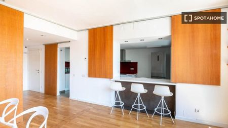 3 room luxury Flat for rent in Barcelona, Spain - Photo 5