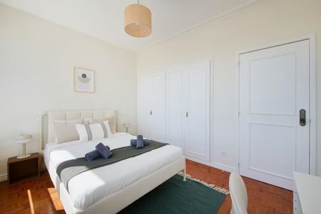 Rua Latino Coelho, Lisbon, Lisbon 1050-132 - Photo 3