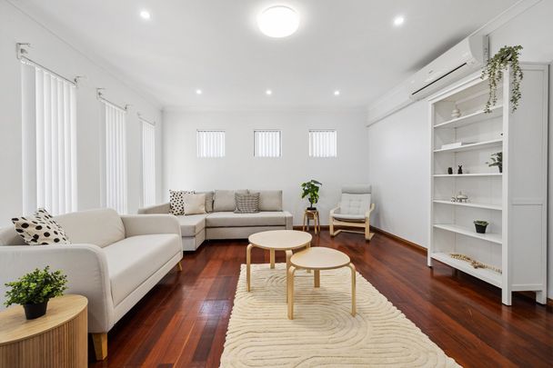 Girrawheen - Photo 1