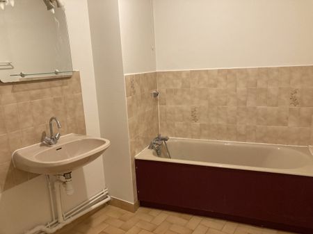 Appartement à louer 2 pièces - Photo 2