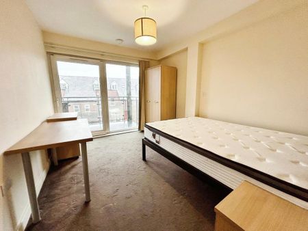 2 bedroom flat to rent - Photo 5