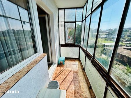 PERSOANA FIZICA inchiriez apartament 3 camere Str. N. Iorga - Photo 2