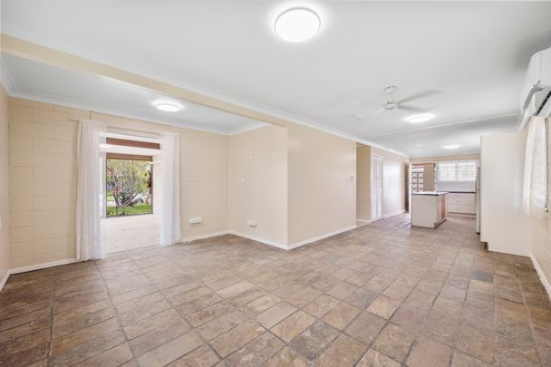 9 Silkwood Street, Kirwan QLD 4817 - House For Rent | Domain - Photo 1