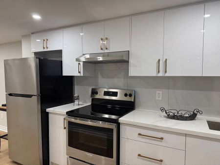 For Lease - 108 Pentland Crescent Unit# Basement, Vaughan, Ontario - Photo 2