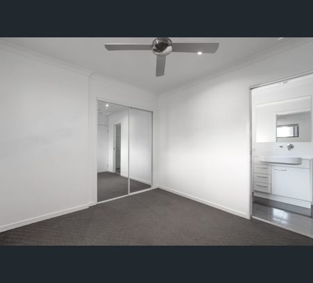 3/22 Waverley Street, Annerley, Qld 4103 - Photo 3