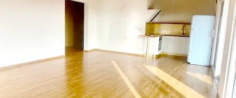 Ideal für 2-3 Personen! 4-Zimmer-Penthouse mitten in Winterscheid mit 2 Dachterrassen, Aufzug und TG - Foto 1