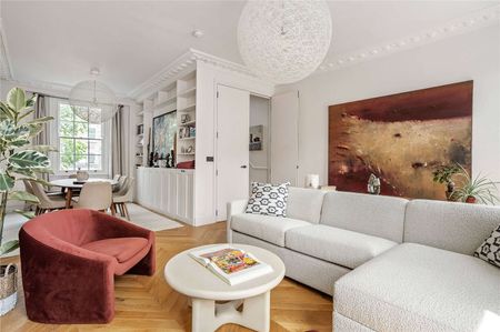 A truly stunning three bedroom house on a popular Barnsbury Road. - Photo 3