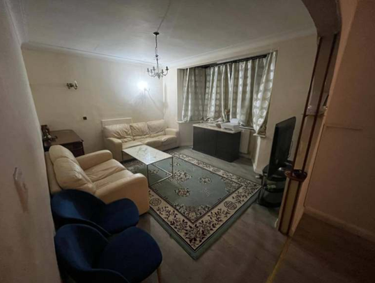 5 bedroom detached house to rent - Photo 1