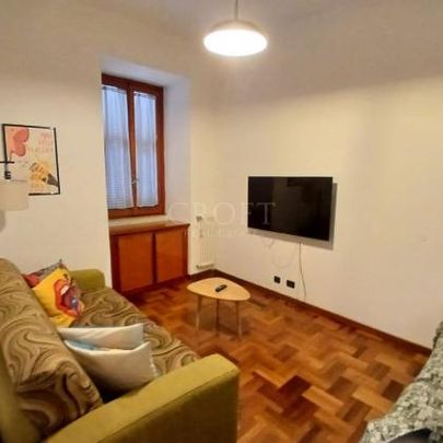 Flaminio: Furnished 2 bedroom, 1 bath, fully equipped kitchen. Located in prestigious Villa Riccio. Bright, silent, air conditioning, near shops, transport. #2405 - Photo 1
