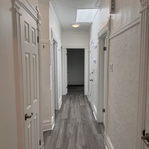 5 1/2 Canal Lachine - 3e étage- Rénové - Photo 2