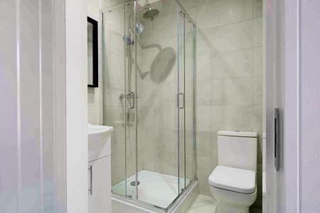 2 Beds 5 Baths - Photo 3