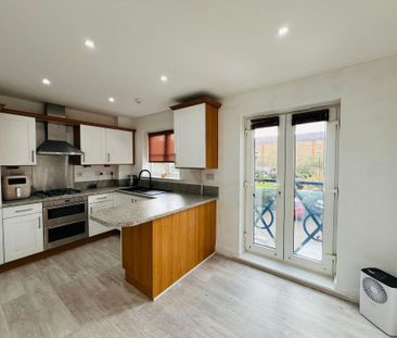 San Juan Court, Eastbourne - Photo 3