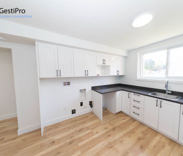 2375-2475 d’Alger / 2453-2465 Père-Lelièvre - Photo 1