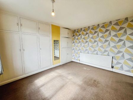 3 bedroom semi-detached house to rent - Photo 5