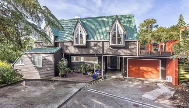 Jubilee Jewel - Photo 1