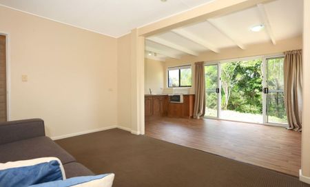 Charming Single Bedroom Granny Flat in The Hills of Mudgeeraba - Photo 3