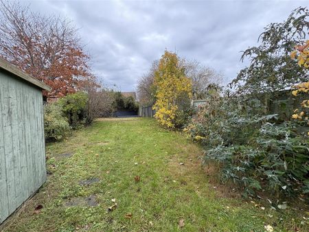 3 bedroom terraced house to rent - Photo 5