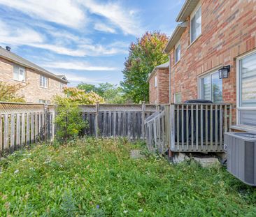 For Lease - 10 Macgregor Avenue, Richmond Hill, Ontario - Photo 3