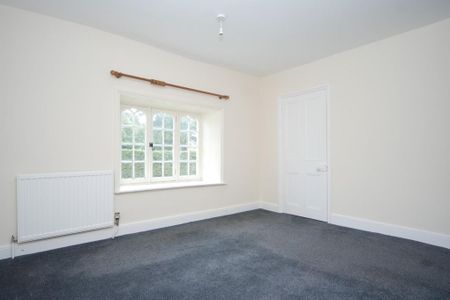 4 bedroom detached house to rent - Photo 4