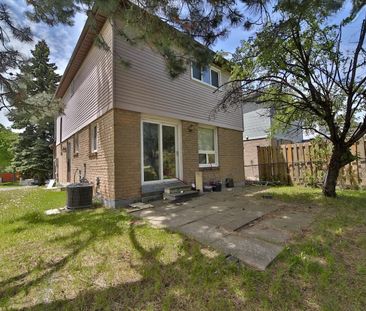 For Lease - 2 Roehampton Crescent, Brampton, Ontario - Photo 2