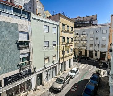 Apartment T2 in Areeiro, Lisboa - Photo 5