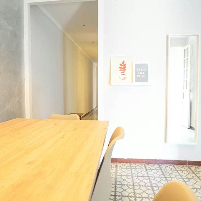 Passeig de Sant Joan, Barcelona, Catalonia 08037 - Foto 1