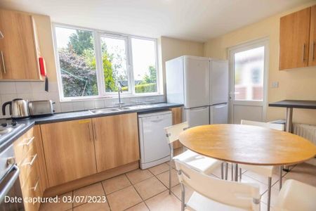 8 Ambleside Avenue - Photo 5