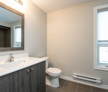 For Lease - 143 Bloor Street Unit# 203, Oshawa, Ontario - Photo 1
