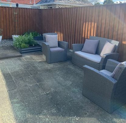 Fully furnished modern unit imcl power - Photo 1