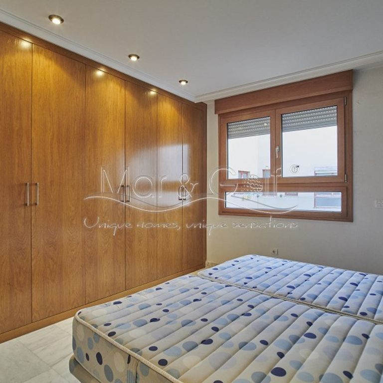 3 room luxury Flat for rent in Centro Tradicional, Alicante, Valencia - Photo 1