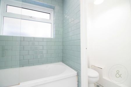 1 Bedroom Flat - Photo 5