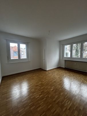 Wohnen mit Panorama - Blick über die Stadt und die Bergen - Foto 1