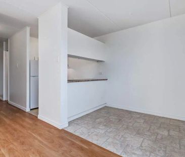 - 1 Bedroom at Red River Pointe - Photo 6