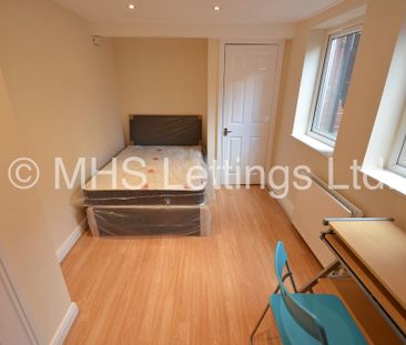 7 Bedroom Mid Terraced House for rent in High Cliffe - Photo 4