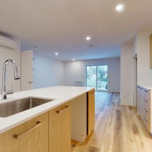 632 Notre-Dame, Repentigny | OCCUPATION IMMÉDIATE | 4½ | 1er étage | Ascenseur | Stationnement | Internet |Eau chaude - Photo 2