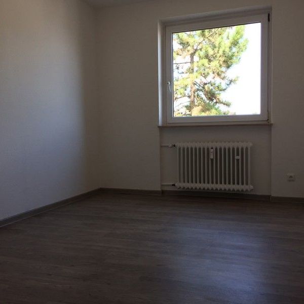 Wer will mich!? Interessante unrenovierte 4,5-Zimmer-Wohnung - Foto 1