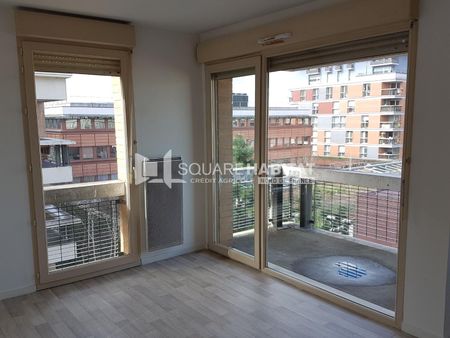 Location Appartement 2 pièces 53m² VALENCIENNES 59300 - Photo 2