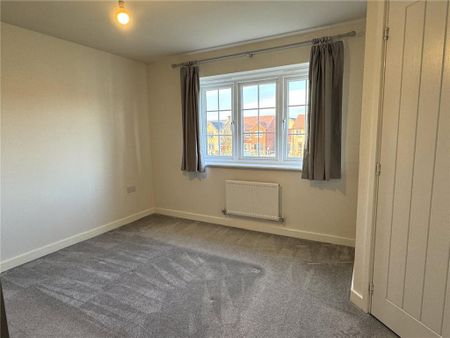 3 bedroom semi-detached house to rent - Photo 2