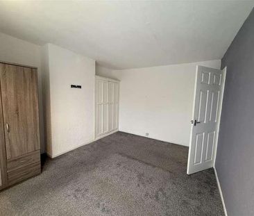 Daffodil Road, Farnworth, BL4 - Photo 3