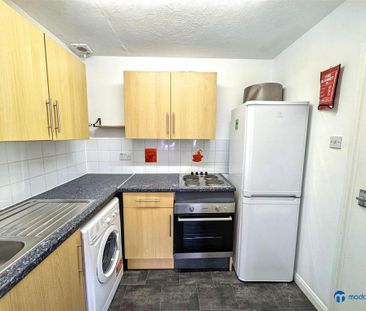 1 bedroom flat to rent - Photo 6