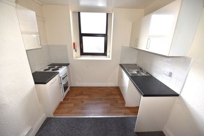 1 bedroom Flat in Towers Flat 1, Leeds - Photo 4