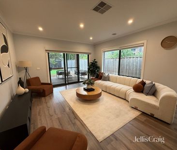 Location, Location, Location! - Photo 4