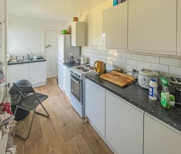 Keys Avenue, Horfield - Photo 2